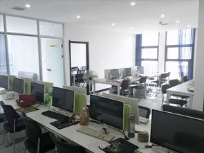 卫东站旁 世贸一号 精装全配 即刻拎包入住